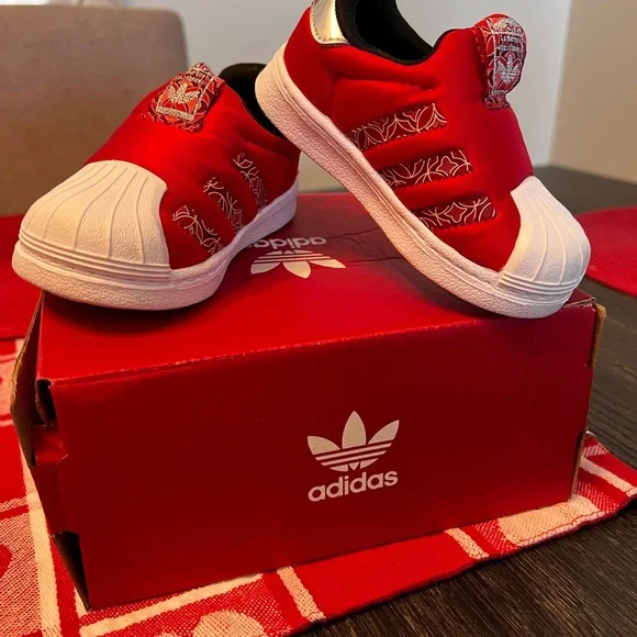 adidas gazelle silver green womens adidas Originals Boys Superstar 360 x Disney Mickey main image 1